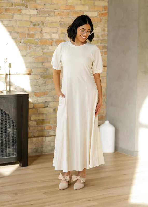 Relaxed A-line Knit Maxi Dress