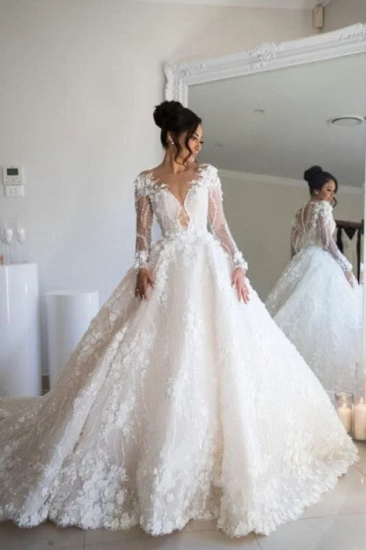 Long Sleeves Floral Lace Bridal Gown V-Neck Wedding Dress